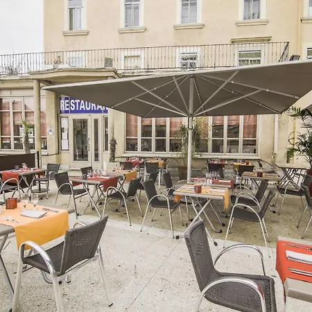 Hotel Kyriad Orange Centre